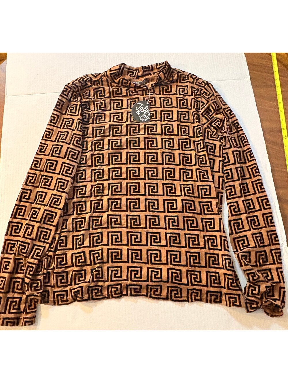NWT 2X Brown & Black Jolie & Joy Geometric Mesh Top - Trendy & Comfy!